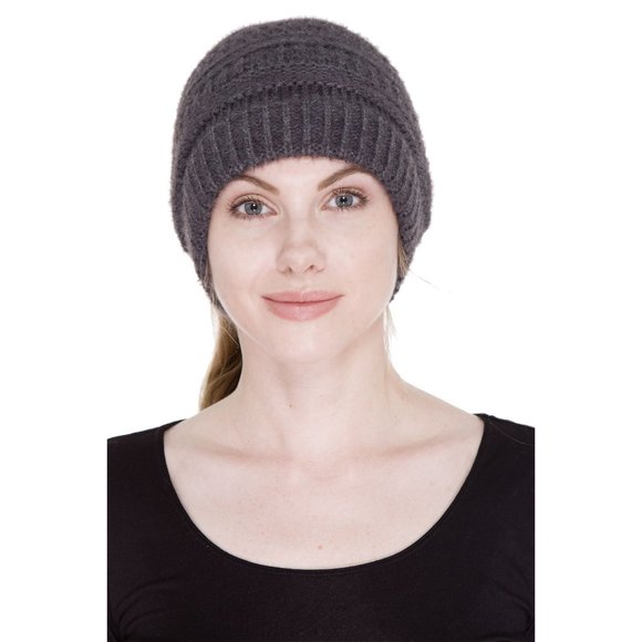 WOMENS GRAY KNITTED PONYTAIL BEANIE - NWT - OSFA - Picture 2 of 7